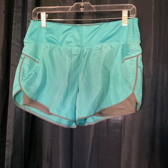 Women’s  Danskin running shorts - Picture 1 of 4